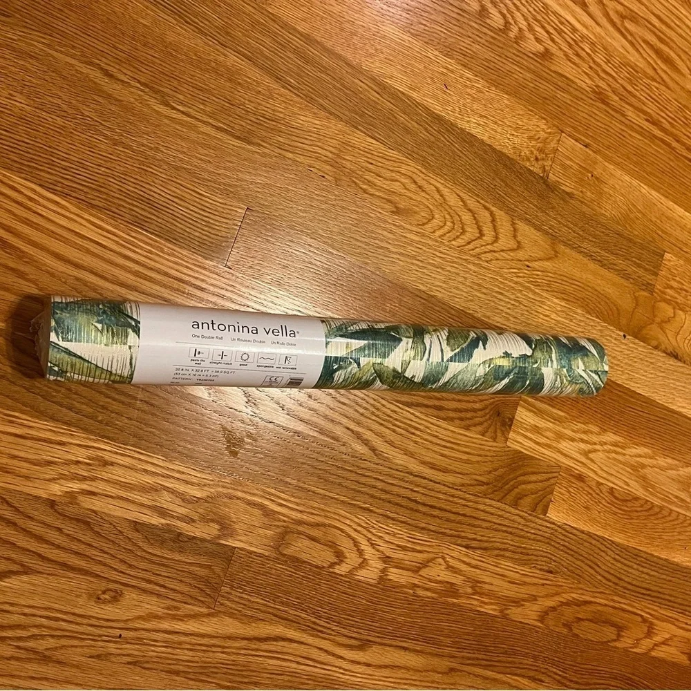 NWT Anthropologie Rainforest Leaves Wallpaper 1 roll